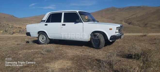 LADA (VAZ) 2107-2