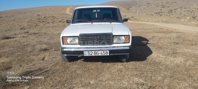LADA (VAZ) 2107-1