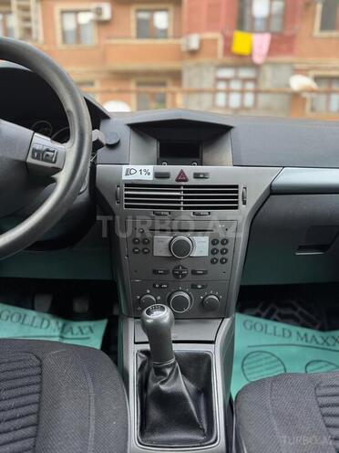 Opel Astra-7
