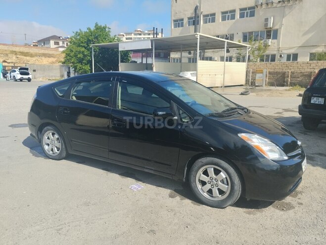 Toyota Prius-3
