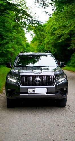 Toyota Land Cruiser Prado-2