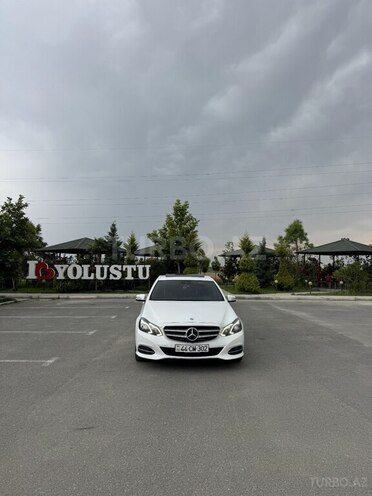 Mercedes E 220-1