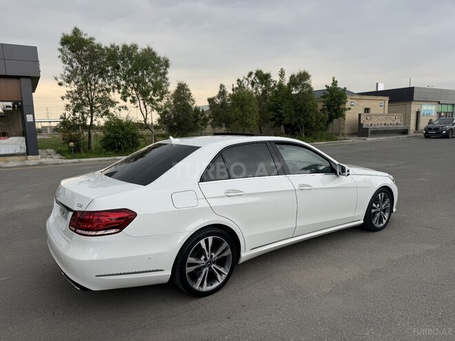 Mercedes E 220-5