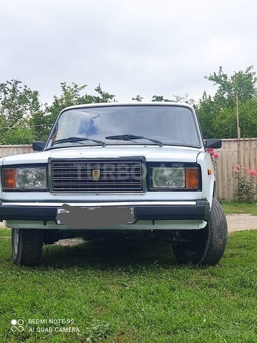 LADA (VAZ) 2107-1