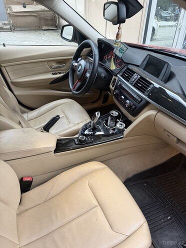 BMW 320-6