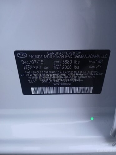Hyundai Elantra-6