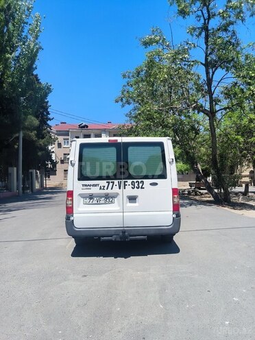 Ford Transit-2