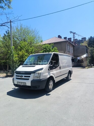 Ford Transit-4