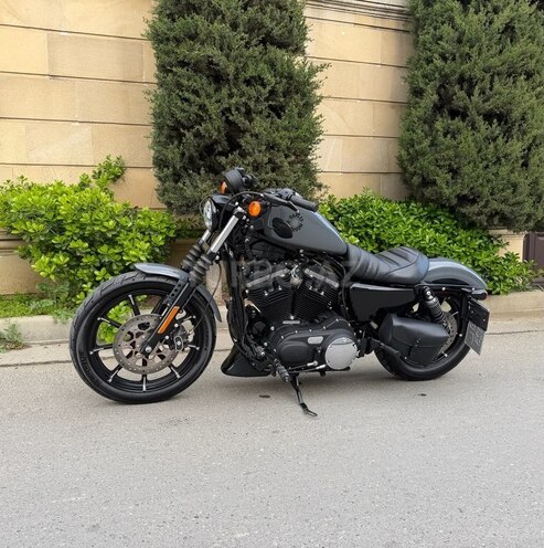 Harley-Davidson XL883N Sportster Iron 883-1