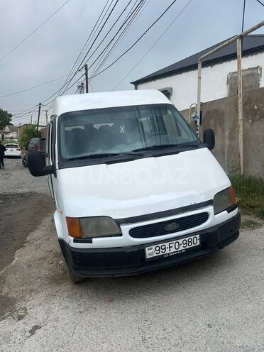 Ford Transit-1