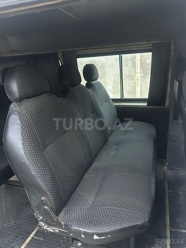 Ford Transit-3