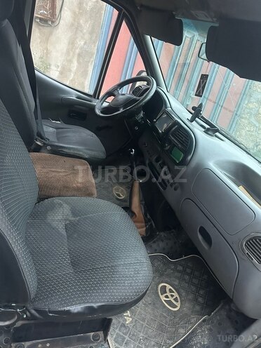 Ford Transit-6