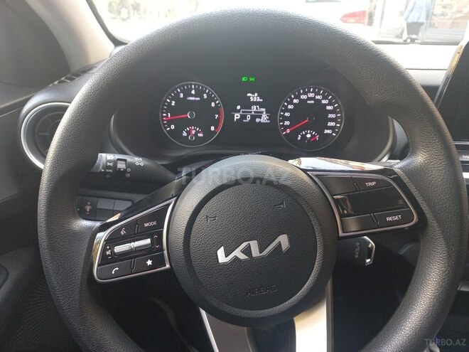 Kia Cerato-5