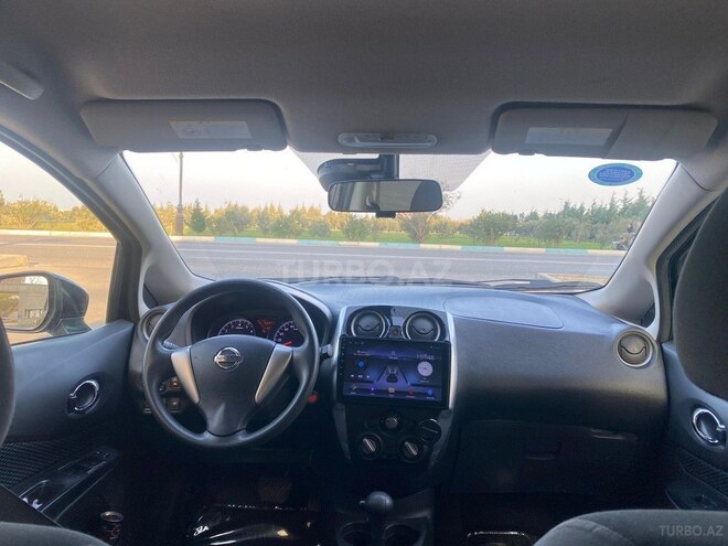 Nissan Note-7