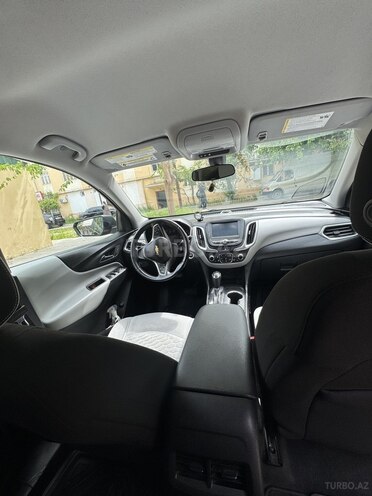 Chevrolet Equinox-5