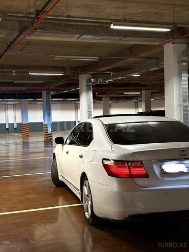 Lexus LS 460-9