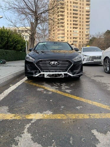 Hyundai Sonata-5