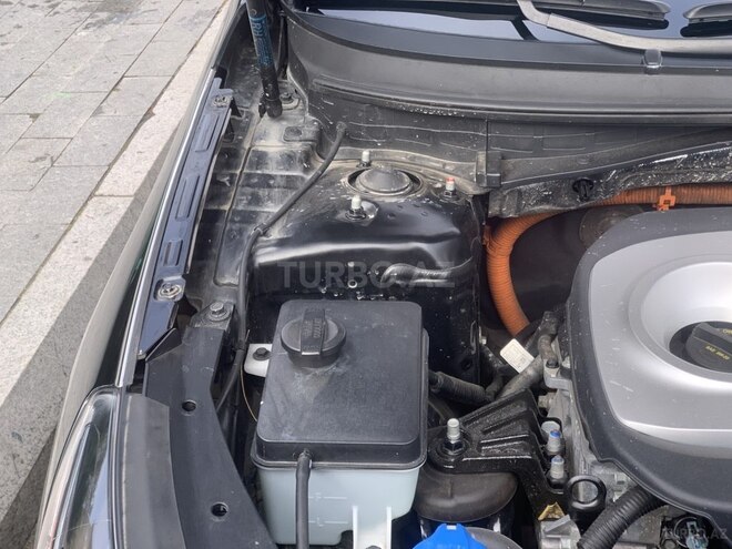 Hyundai Sonata-15