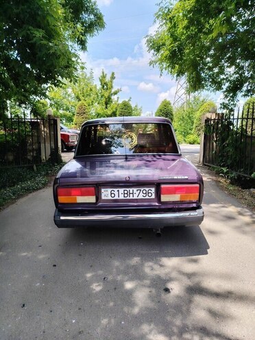 LADA (VAZ) 2107-2