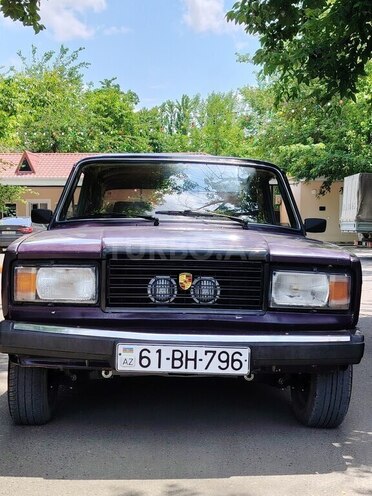 LADA (VAZ) 2107-1