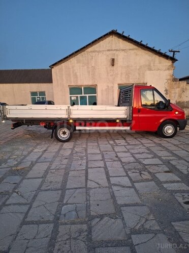 Ford Transit-3