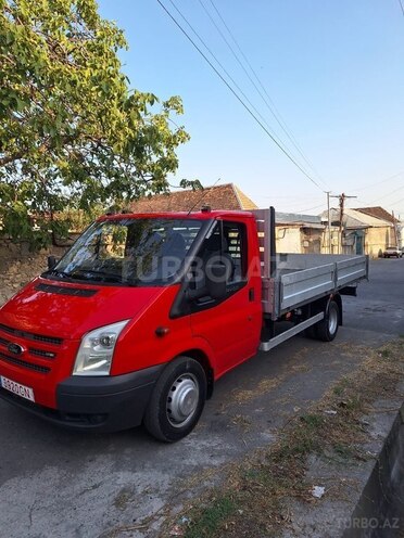 Ford Transit-1