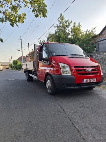 Ford Transit-2