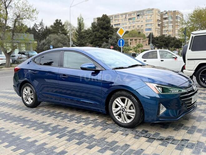 Hyundai Elantra-5