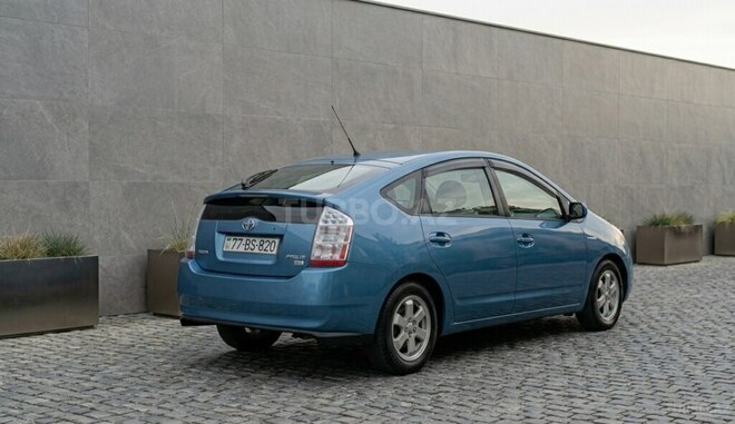 Toyota Prius-3