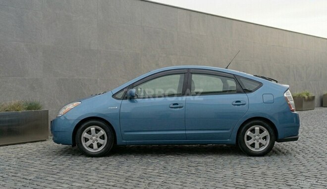 Toyota Prius-2