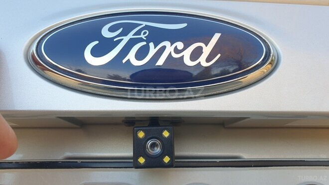 Ford Escape-17
