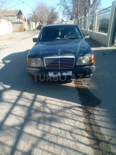 Mercedes 300 D-1