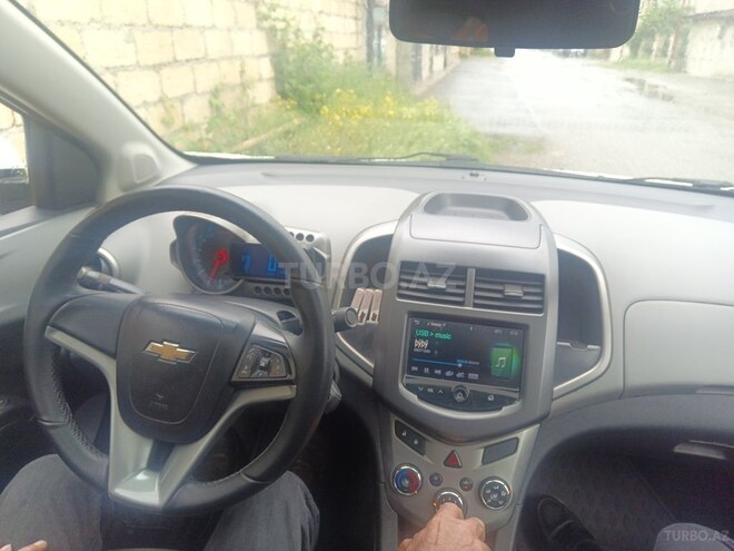 Chevrolet Aveo-13