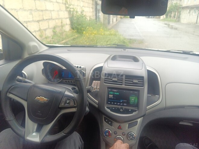 Chevrolet Aveo-14