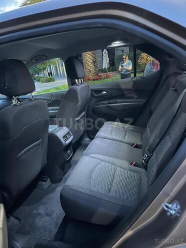 Chevrolet Equinox-8