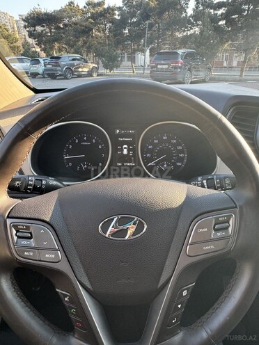 Hyundai Santa Fe-8