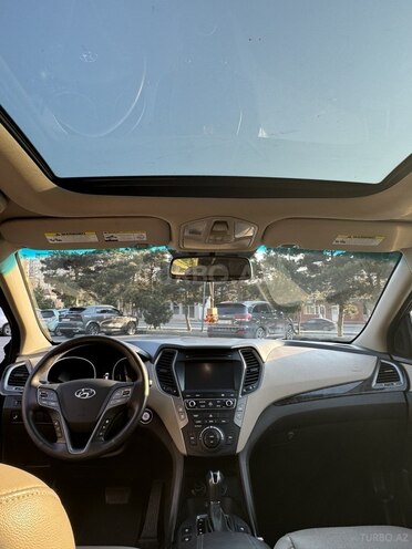 Hyundai Santa Fe-12