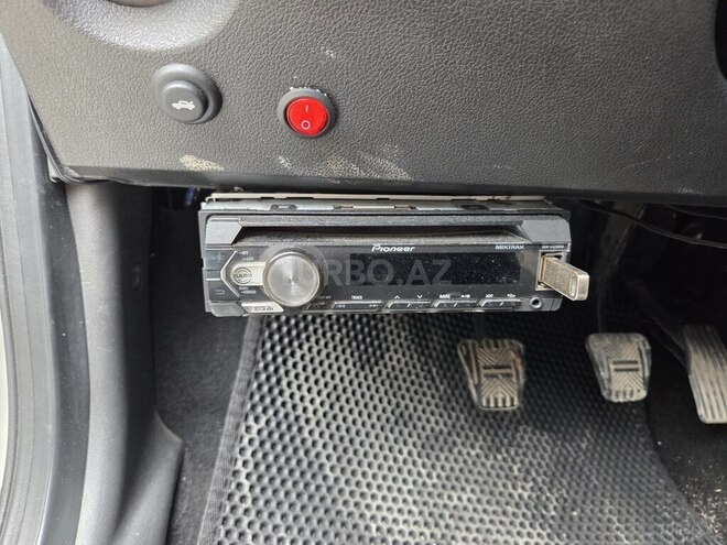 LADA (VAZ) Granta-8