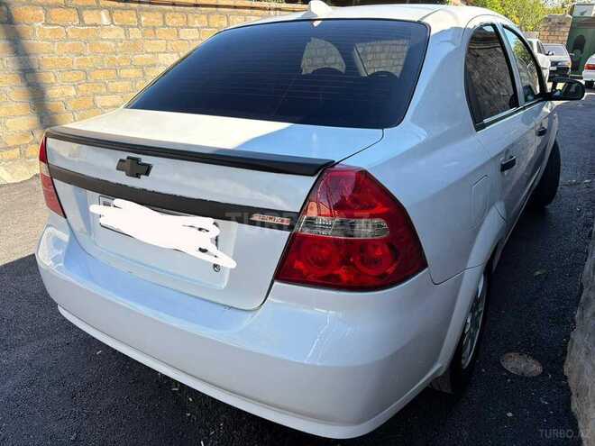 Chevrolet Aveo-2