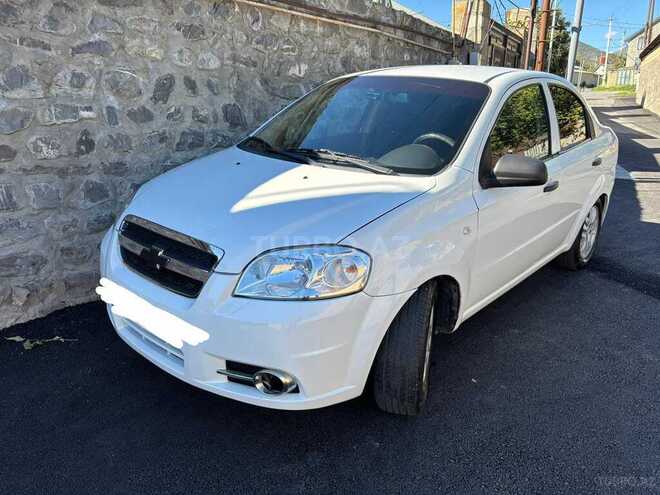 Chevrolet Aveo-3