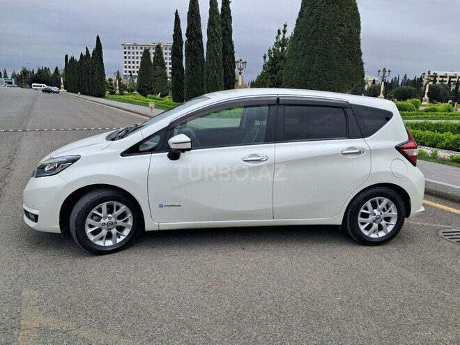 Nissan Note-6