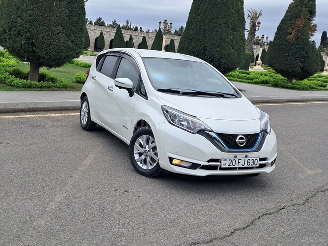 Nissan Note-4