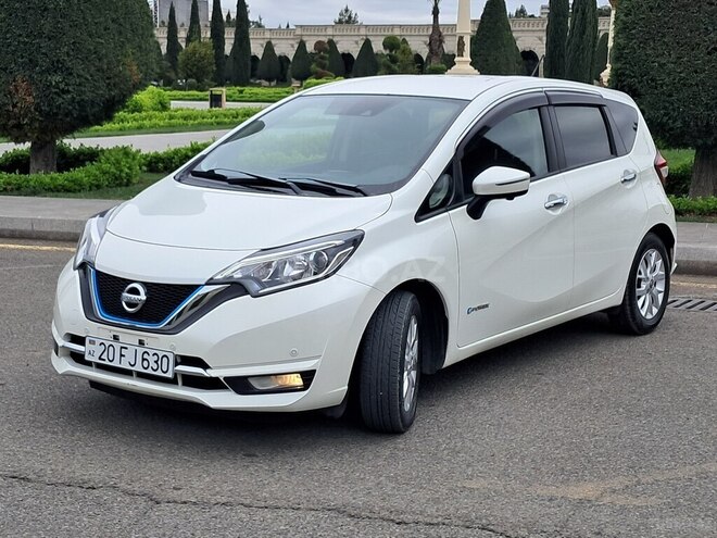 Nissan Note-3
