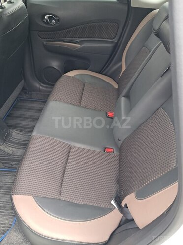 Nissan Note-10