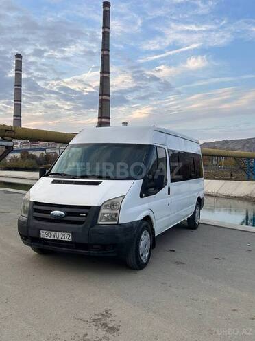 Ford Transit-7