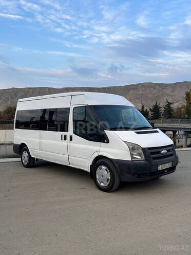 Ford Transit-2