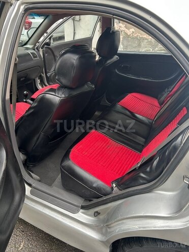 Kia Spectra-13