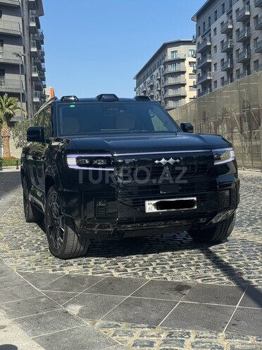 BYD Leopard 8-1