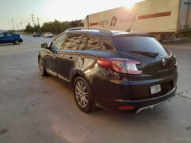 Renault Megane-12