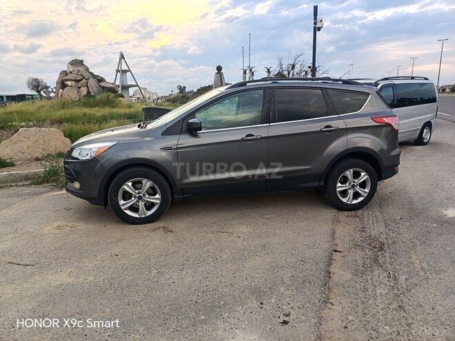 Ford Escape-8